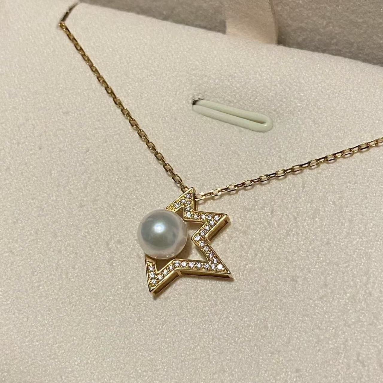 18K Solid Gold Comet Akoya Pearl Necklace AN18K6800
