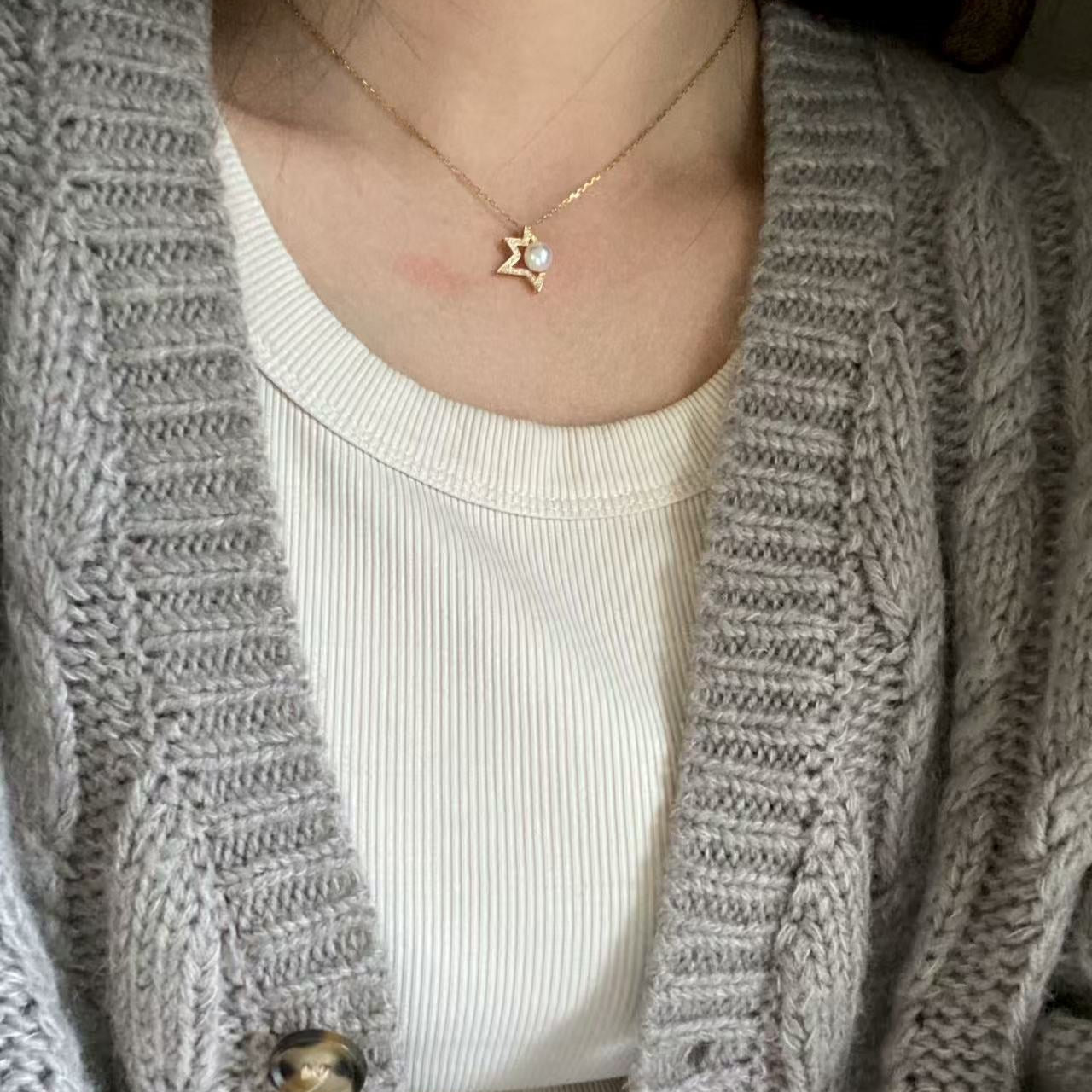 18K Solid Gold Comet Akoya Pearl Necklace AN18K6800