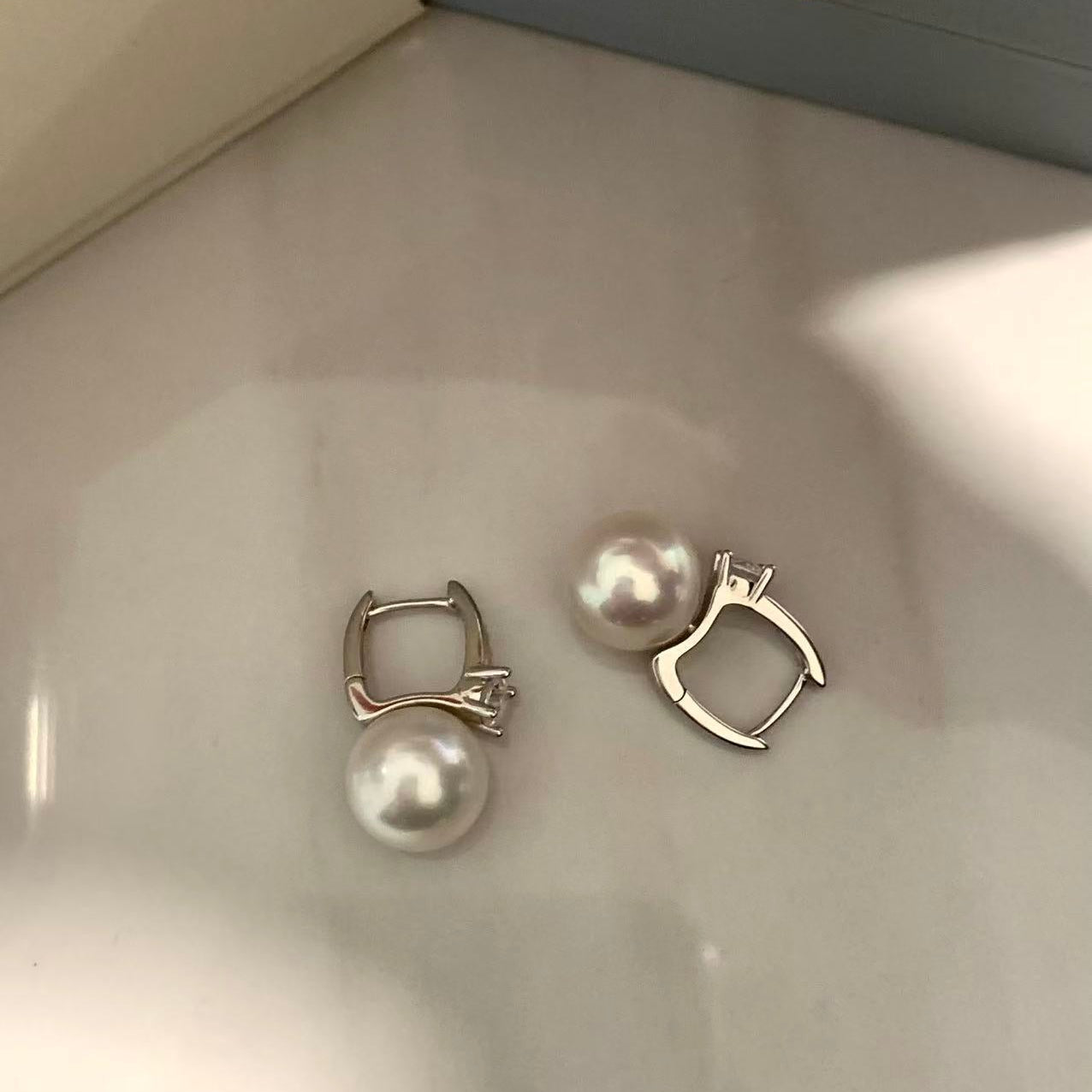 10-11mm Freshwater Pearl Aurora Ear Cuffs
