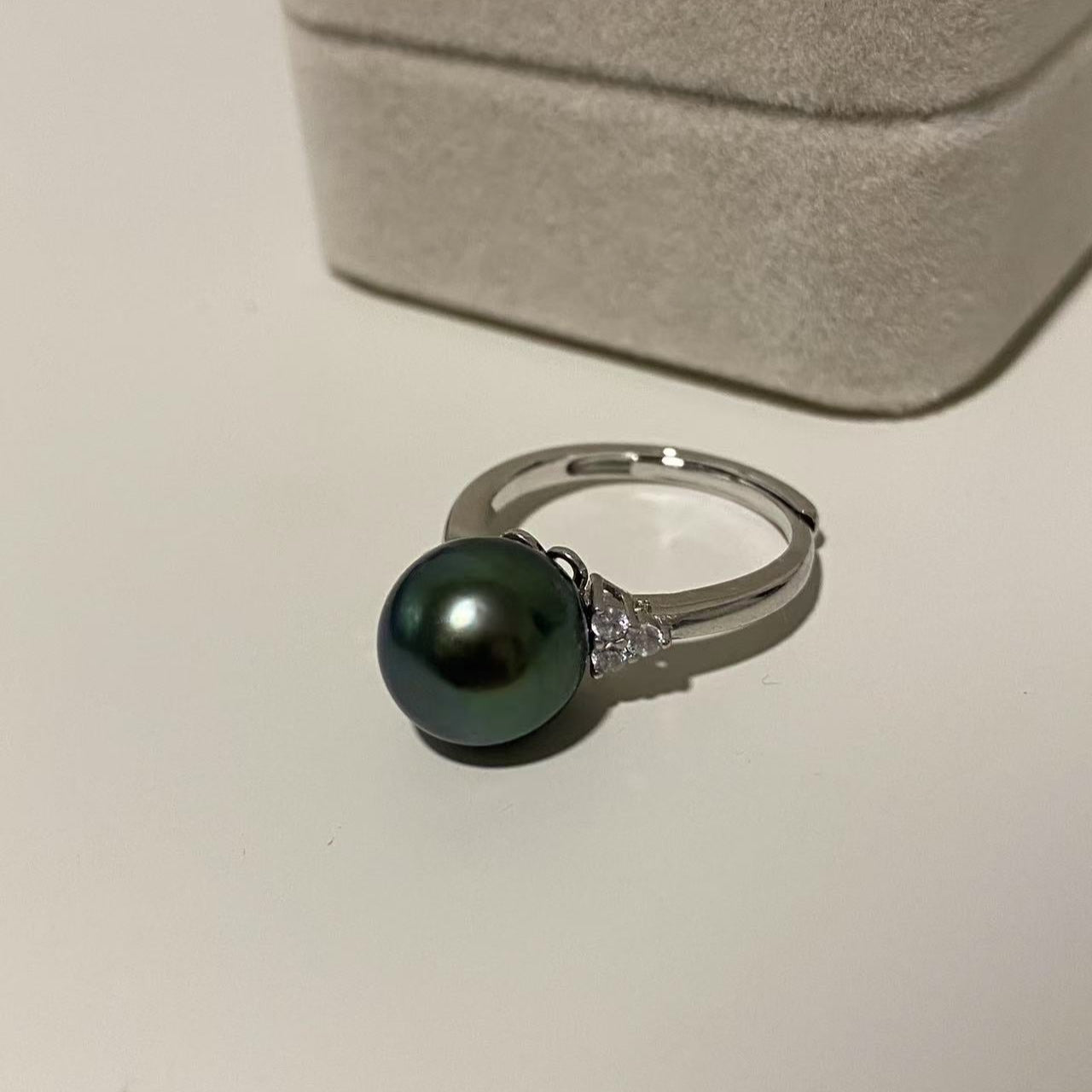 10-11mm Minimalist Tahitian Pearl Ring TRS1050