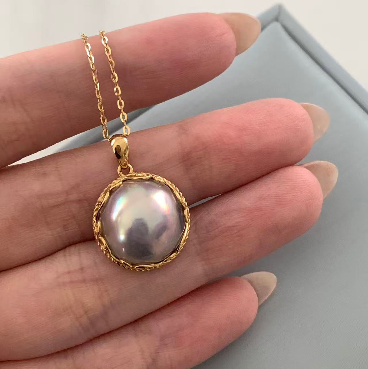 18K Gold Blue Iridescent Mabe Saltwater Pearl Necklace MSP18K1617