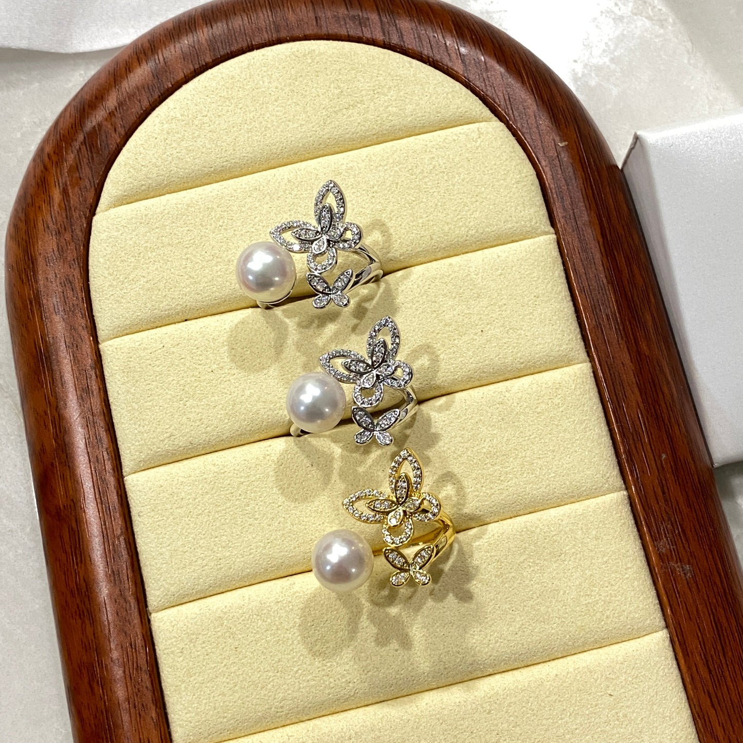 8.5-9mm Butterfly Aurora Freshwater Pearl Ring FRS0859