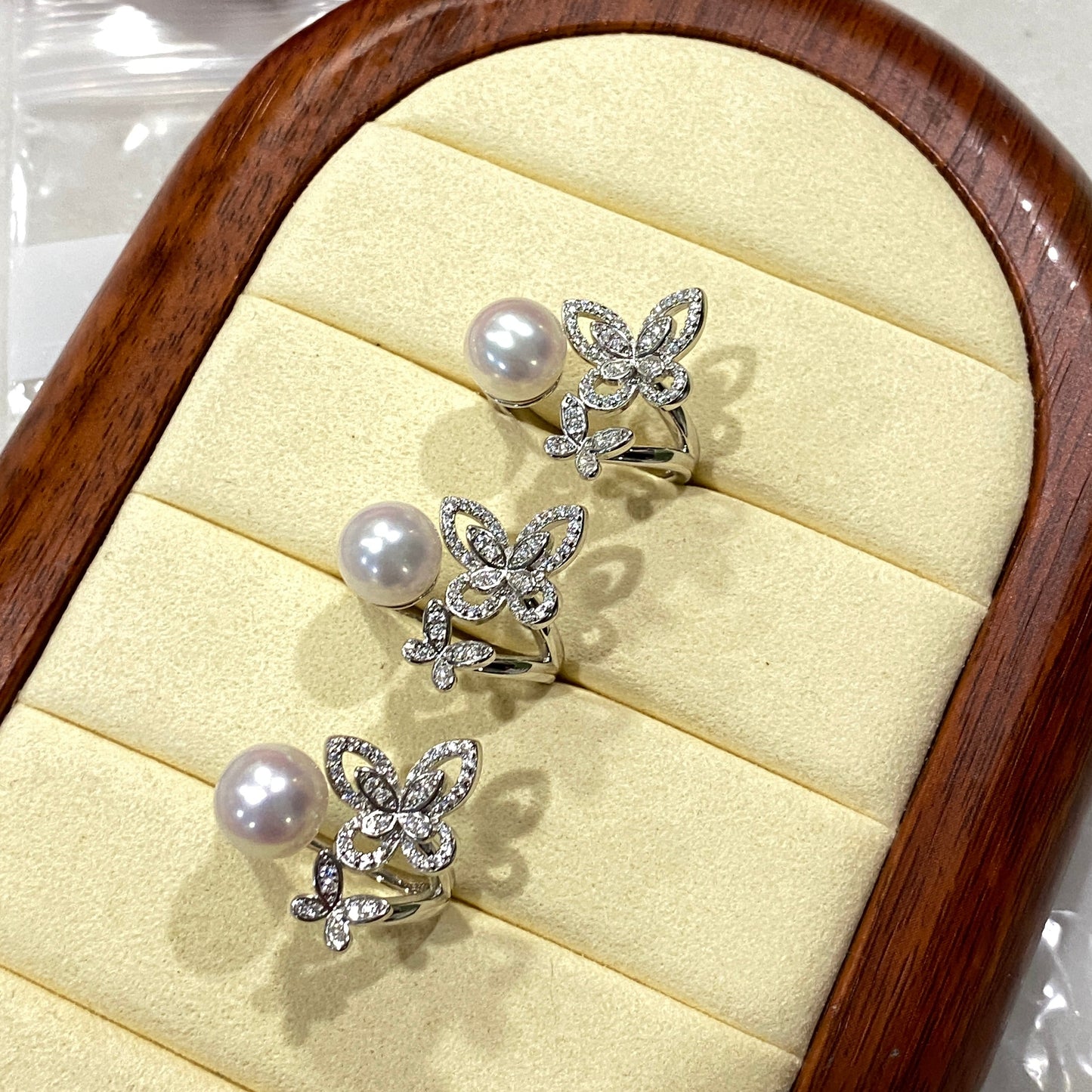 8.5-9mm Butterfly Aurora Freshwater Pearl Ring FRS0859