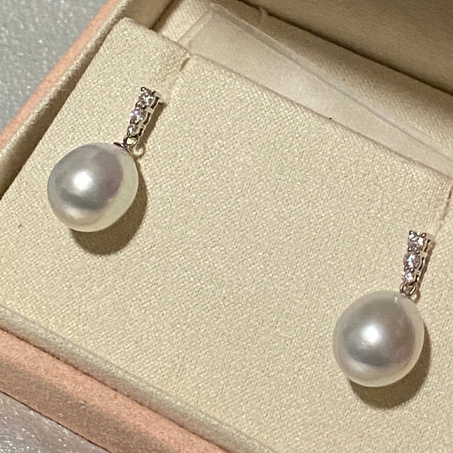 (Pre-order) Drop Australian South Sea Pearl Earrings PESED18K0910