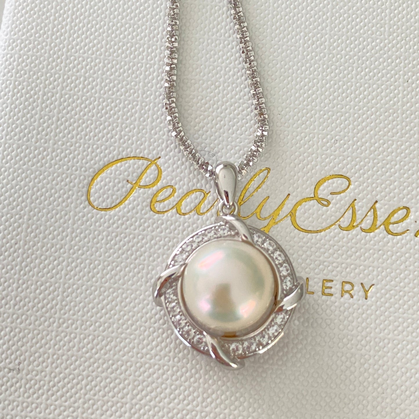 11-12mm Stylish Freshwater Pearl Necklace FNS1112