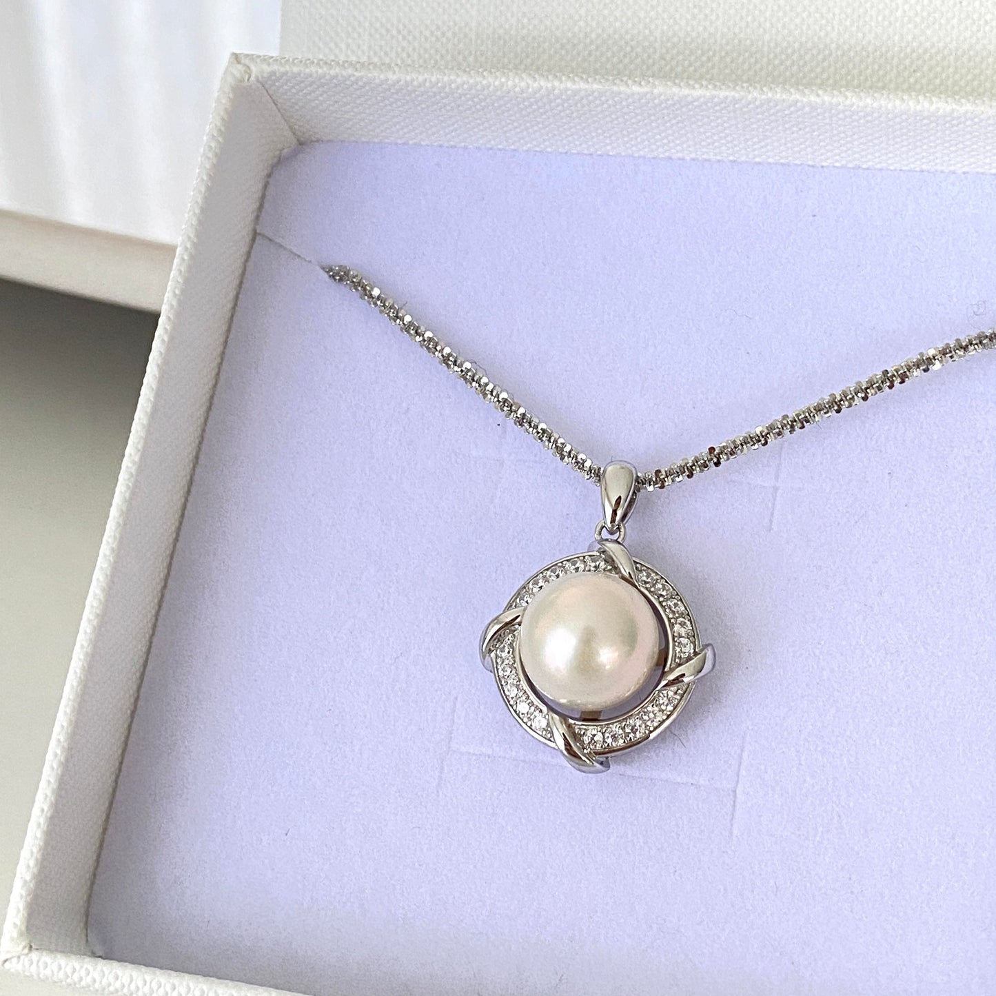 11-12mm Stylish Freshwater Pearl Necklace FNS1112