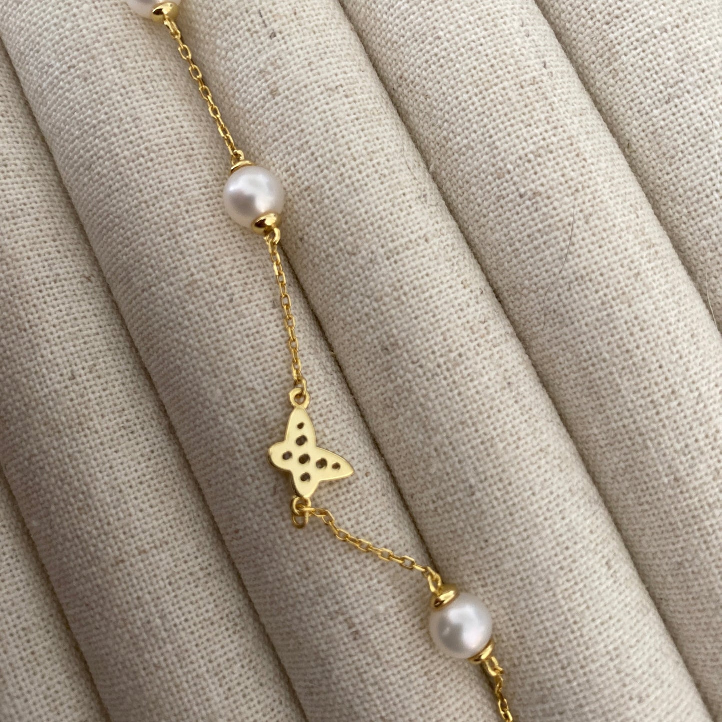 (Pre-order) Little Butterfly Freshwater Pearl Bracelets - Gold/Silver FBSG0600