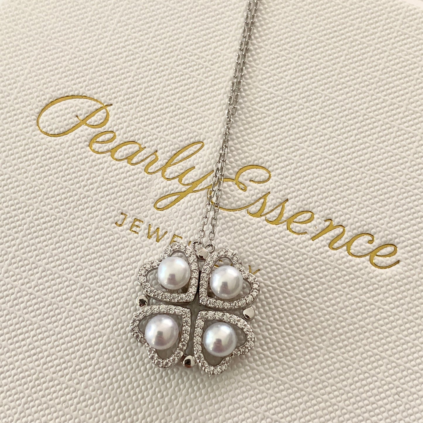 Aurora Clover Freshwater Pearl Necklace FNS0500