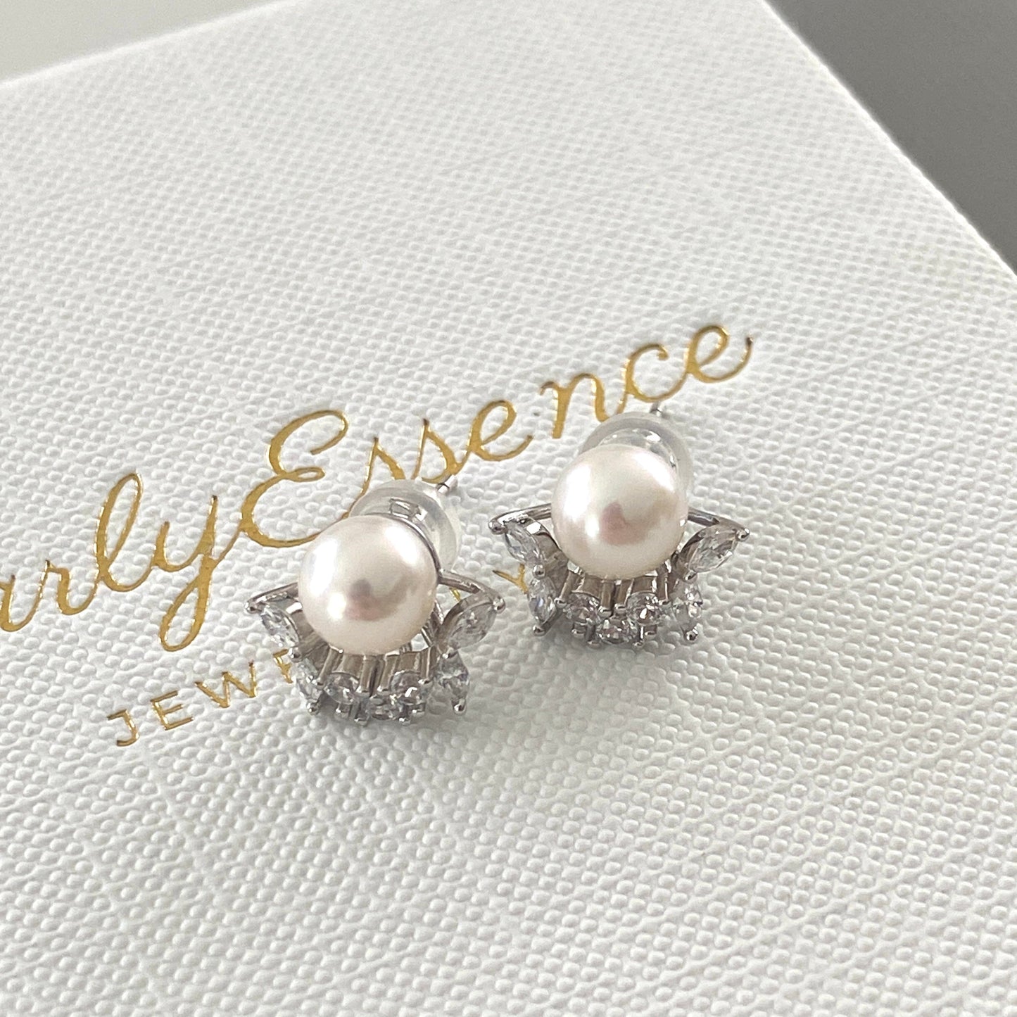 Convertible Ruffled Freshwater Pearl Stud Earrings FES6769