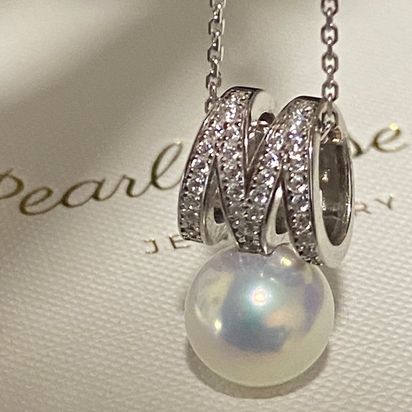 M Shape Aurora Freshwater Pearl Necklace FNS1080