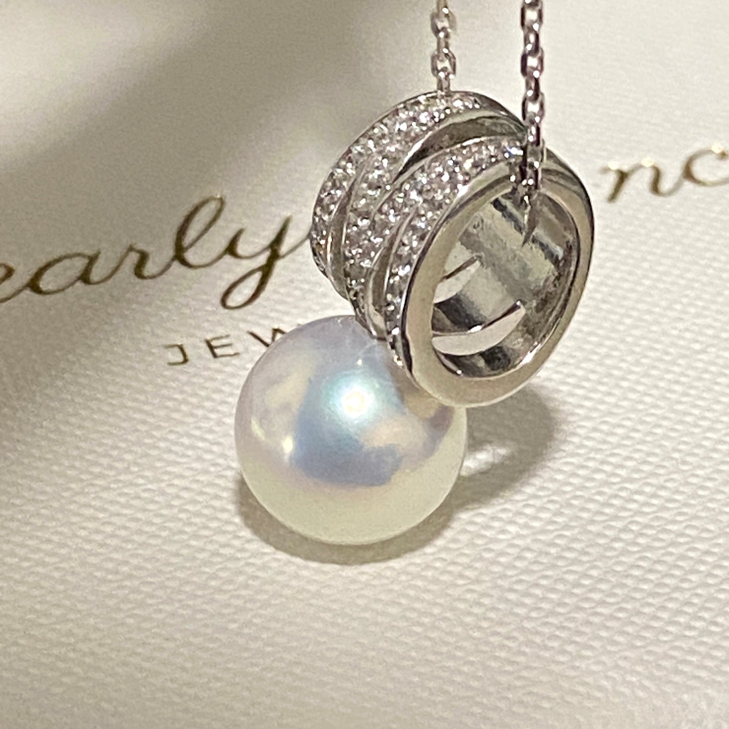 M Shape Aurora Freshwater Pearl Necklace FNS1080