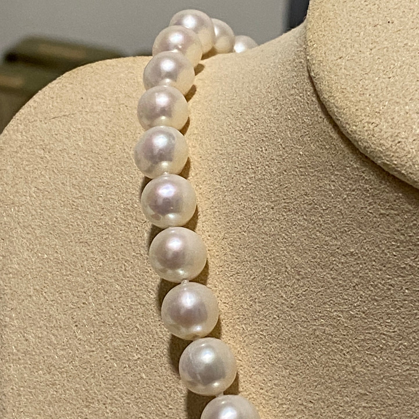 (Pre-order) 7.5-8mm Bow Freshwater Pearl Necklace FNS7580