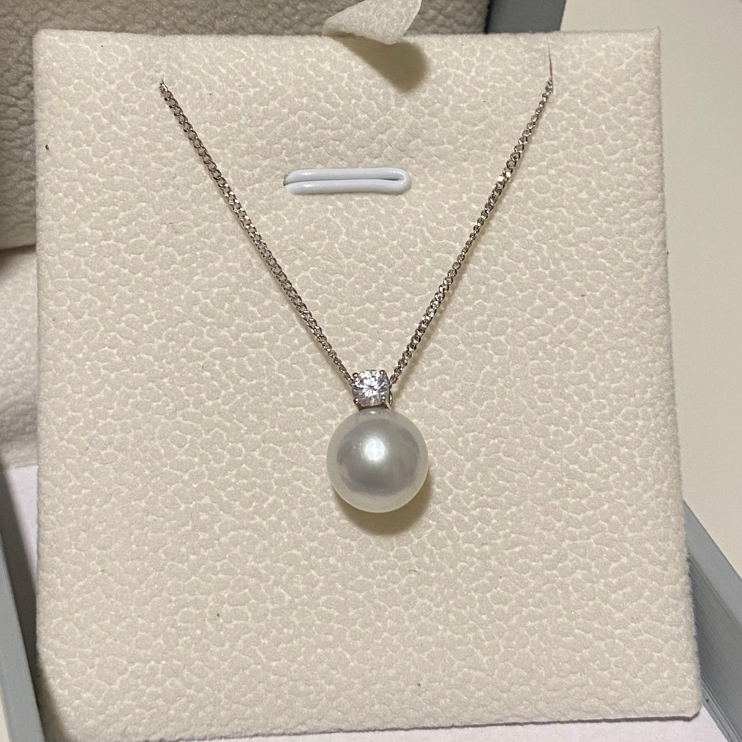 (Pre-order) 10mm Classic Australian South Sea Pearl Necklace SN18K1000