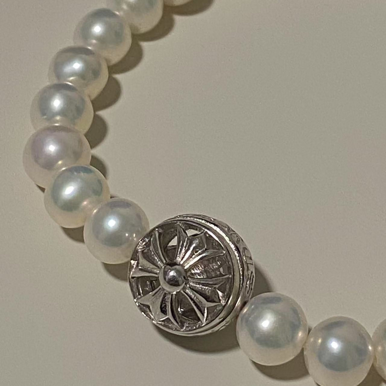 (Pre-order) Cross Freshwater Pearl Bracelet SBS0670