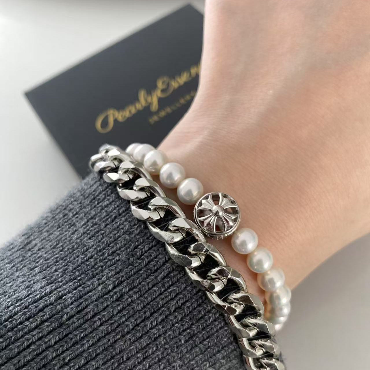 (Pre-order) Cross Freshwater Pearl Bracelet SBS0670
