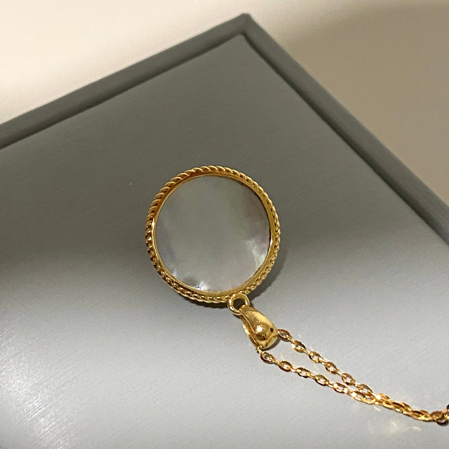 18K Gold Blue Iridescent Mabe Saltwater Pearl Necklace MSP18K1617