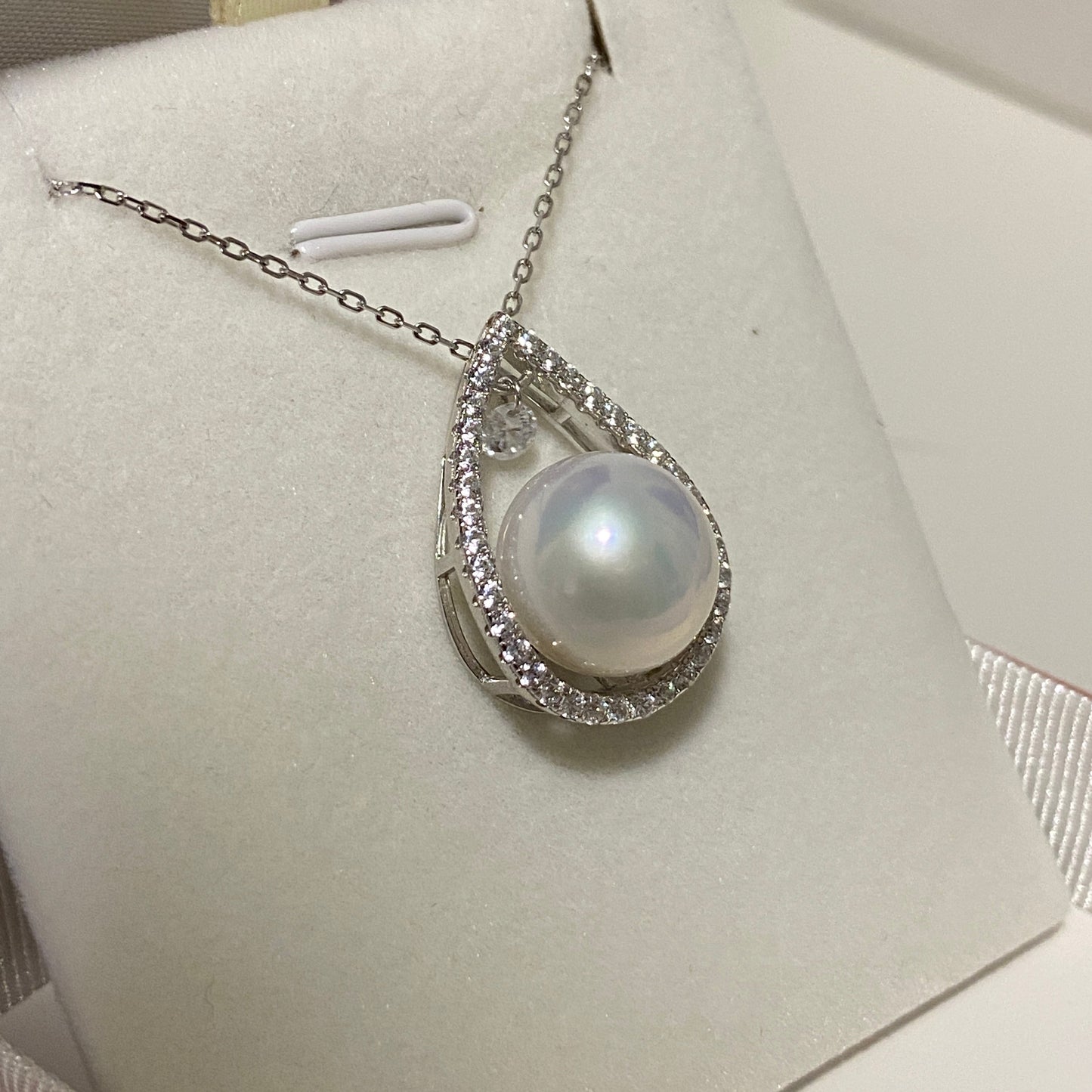 12-13mm Teardrop Shape Freshwater Pearl Necklace FNS1213