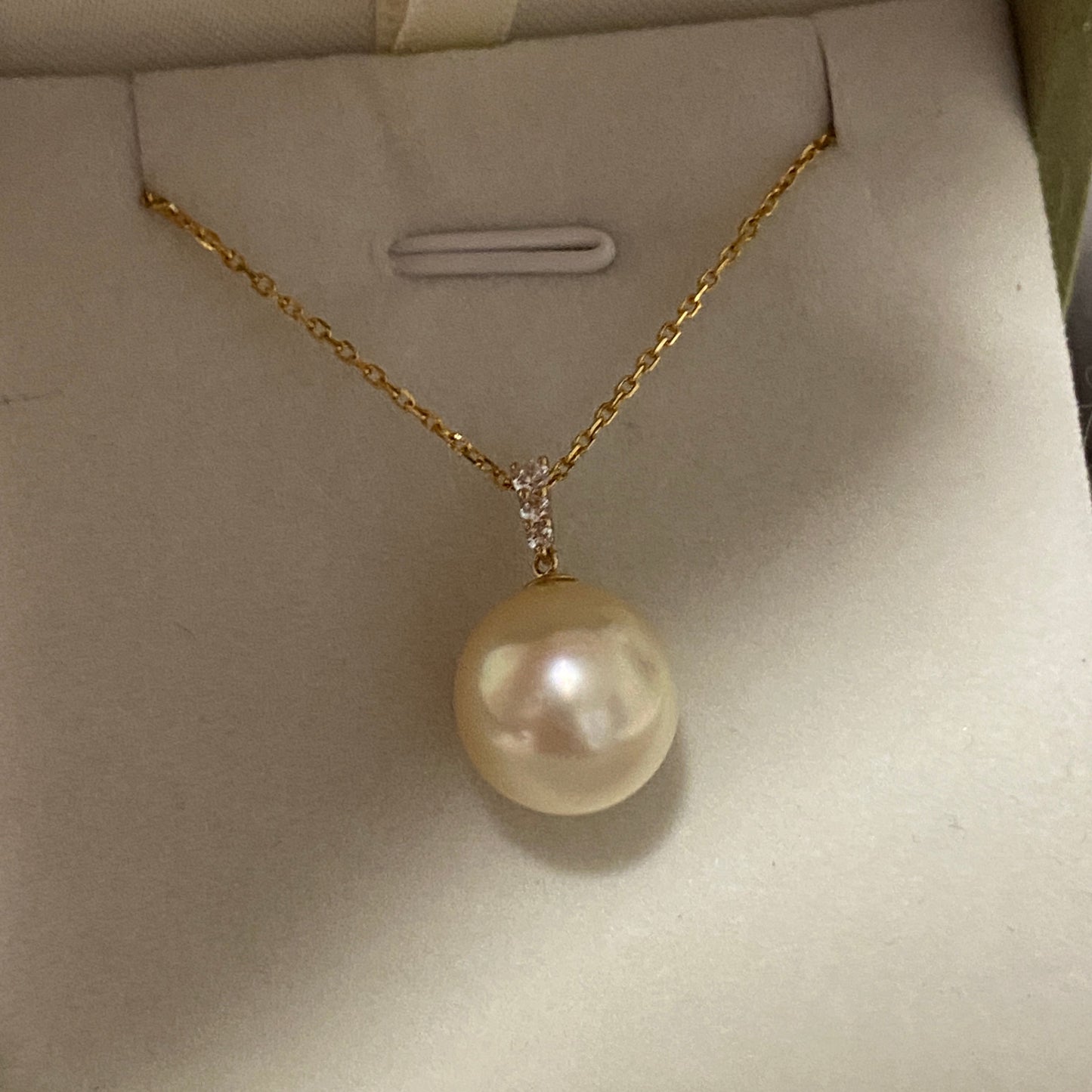 11-12mm Creamy South Sea Golden Pearl Necklace SGN18K1112