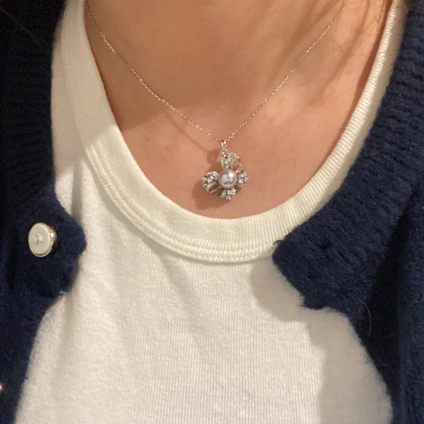 (Pre-order) 8.5mm Bow-knot Akoya Gray Pearl Necklace ANS0085