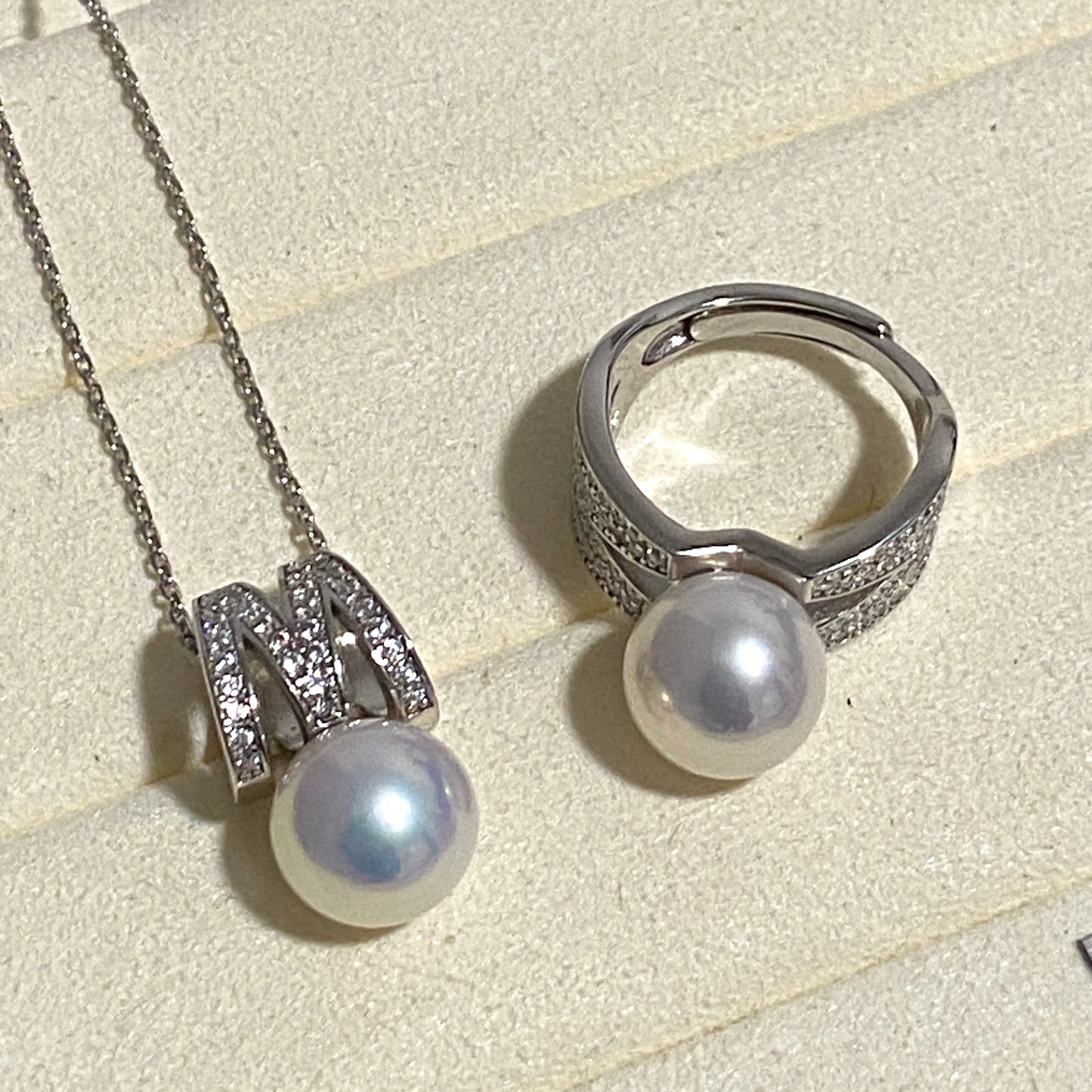 M Shape Aurora Freshwater Pearl Sets FPPS003