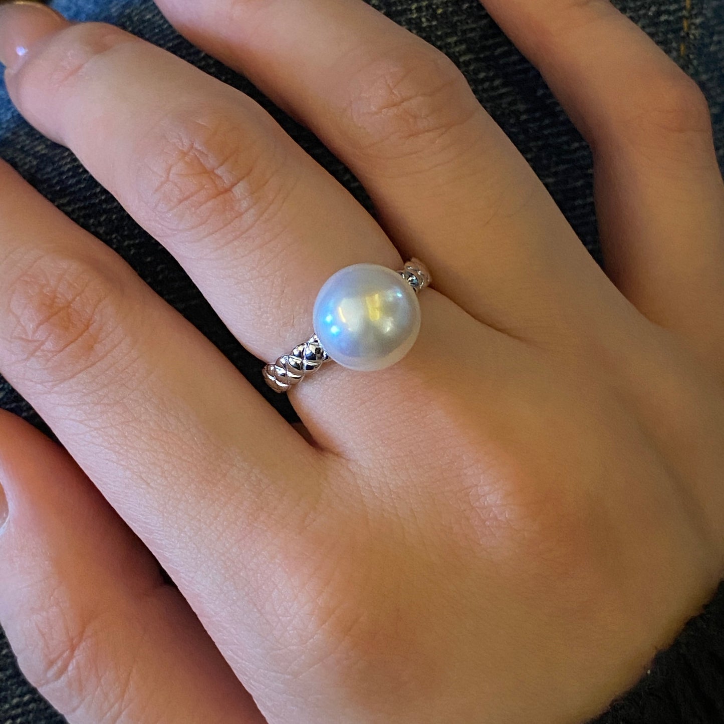 18K White Gold Classic Pattern Australian South Sea Pearl Ring PESR18K1011