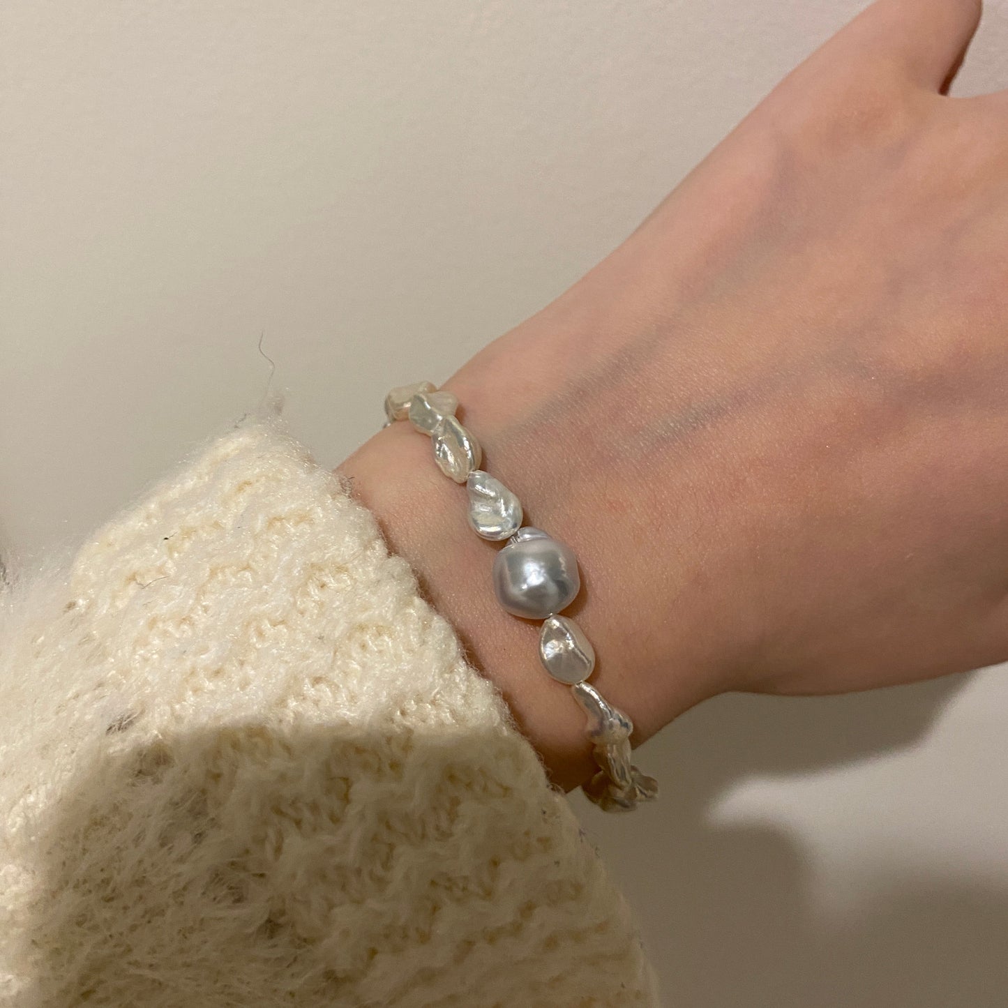 Circle Australian South Sea & Freshwater Pearl Design Bracelet SFBS0410