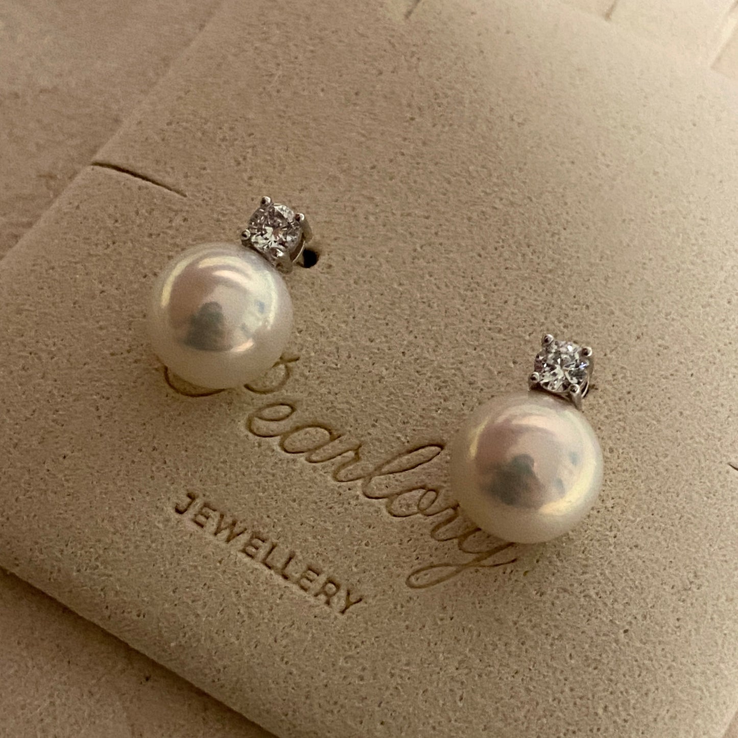 (Pre-order) 9-10mm Classic Freshwater Pearl Earrings FES0098