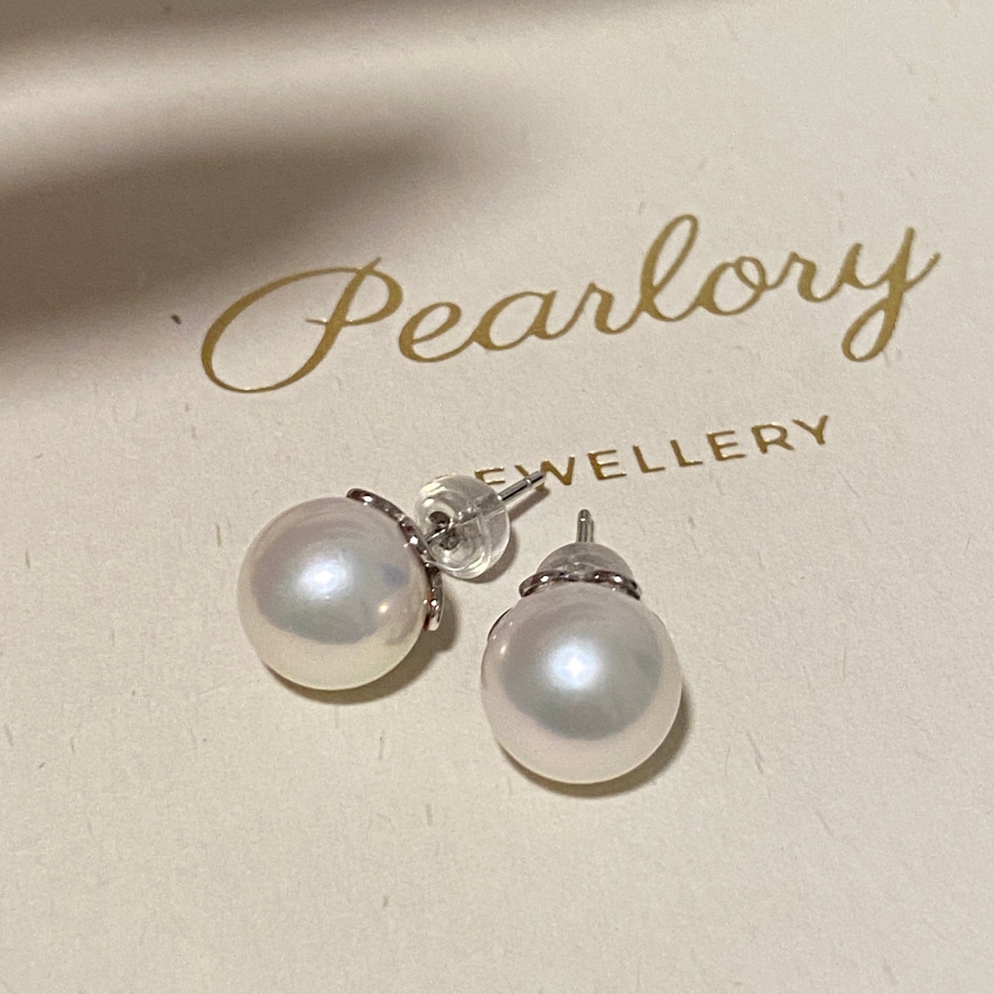 9-10mm Classic Freshwater Pearl Stud Earring FES9798