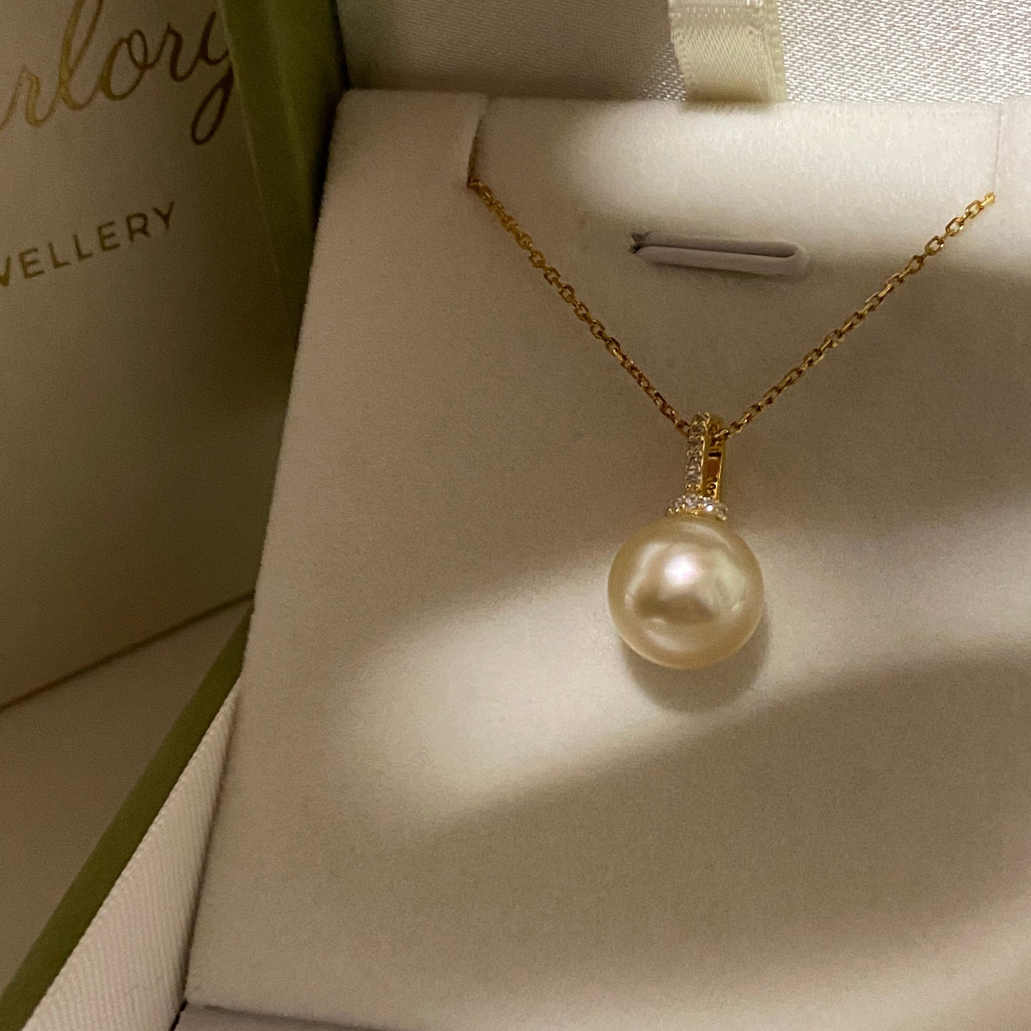 (Pre-order) 10-11mm Classic South Sea Golden Pearl Necklace GNSG1011
