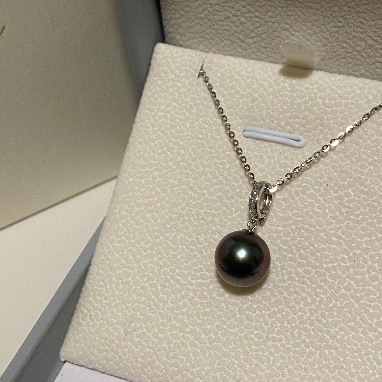 18K White Gold Tahitian Pearl Necklace TN18KZ1060