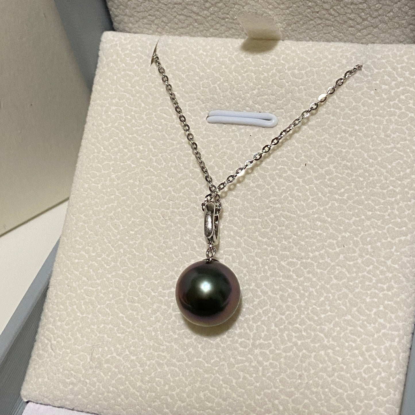 18K White Gold Tahitian Pearl Necklace TN18KZ1060