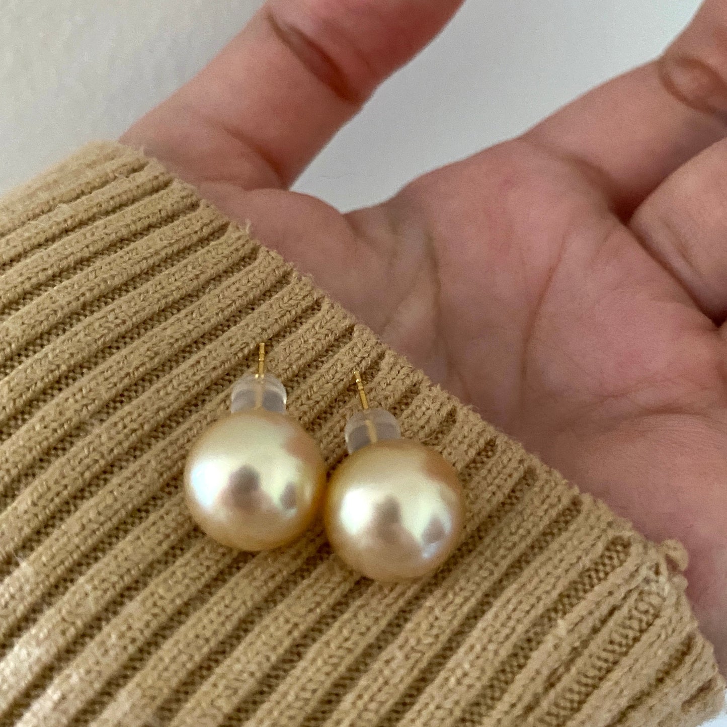 18K Golden South Sea Pearl Stud Earrings GSE18K1112