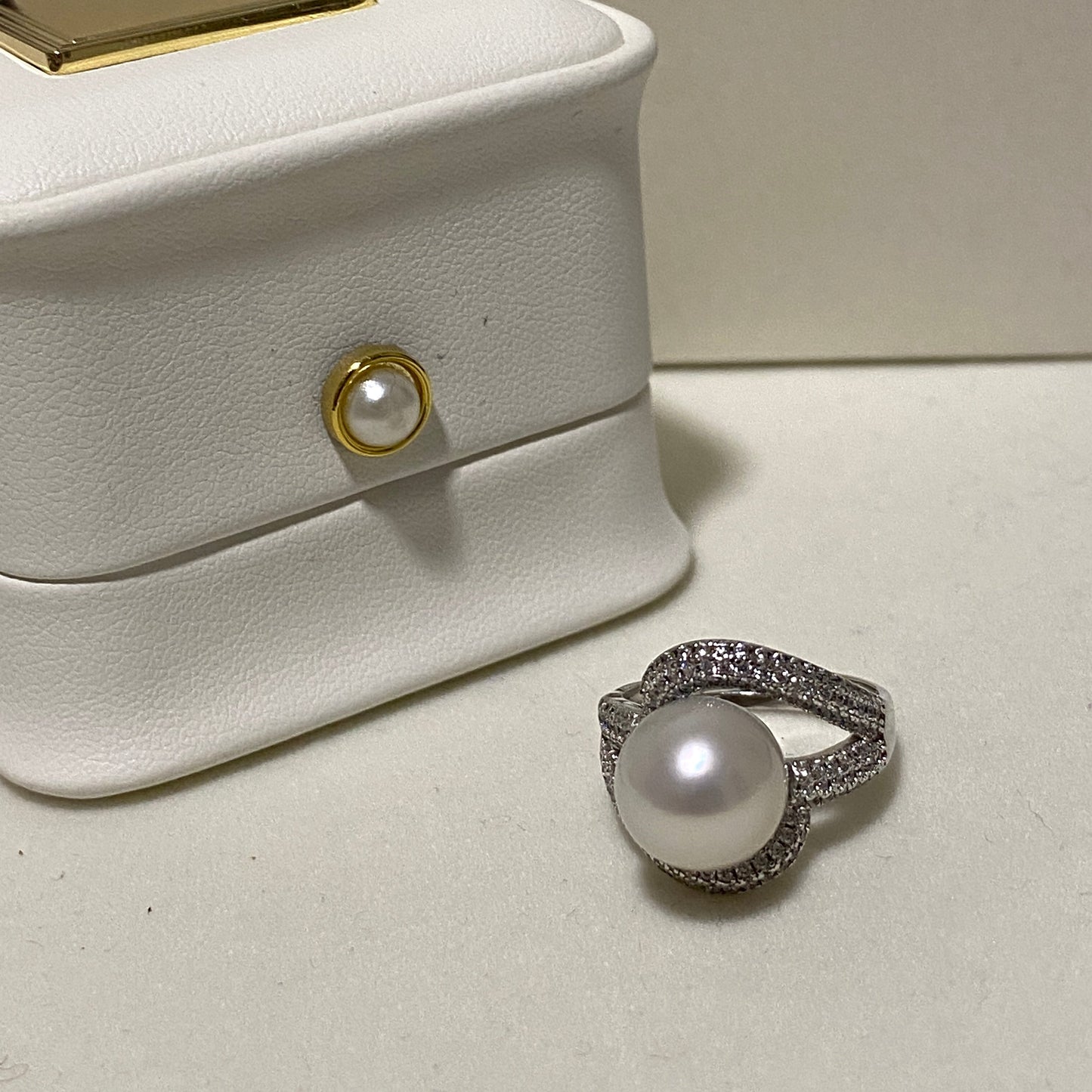 10-11mm Round Baroque Austtralian South Sea Pearl Ring SRS1060
