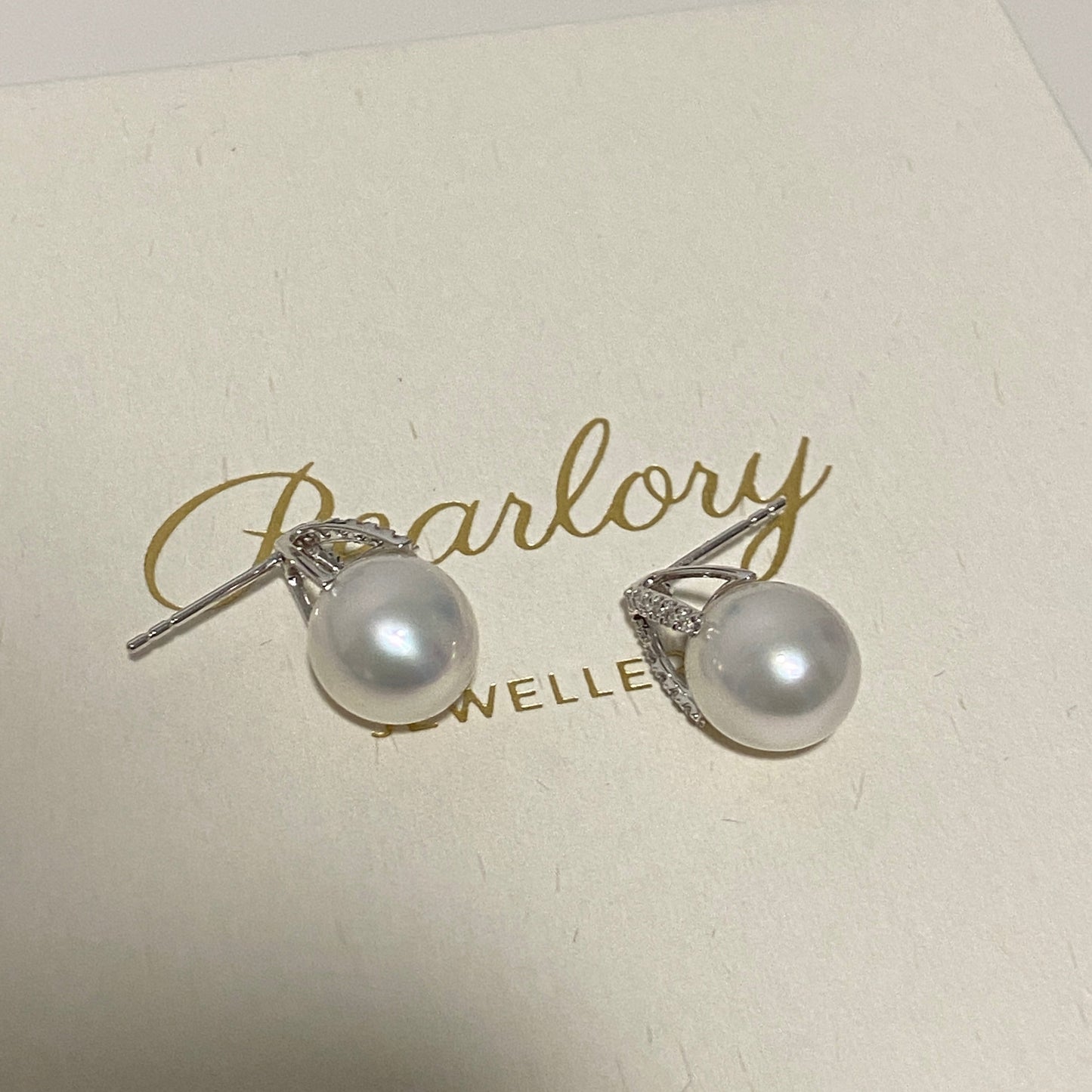 Triangle Australian South Sea Pearl Earrings PESE18K1011