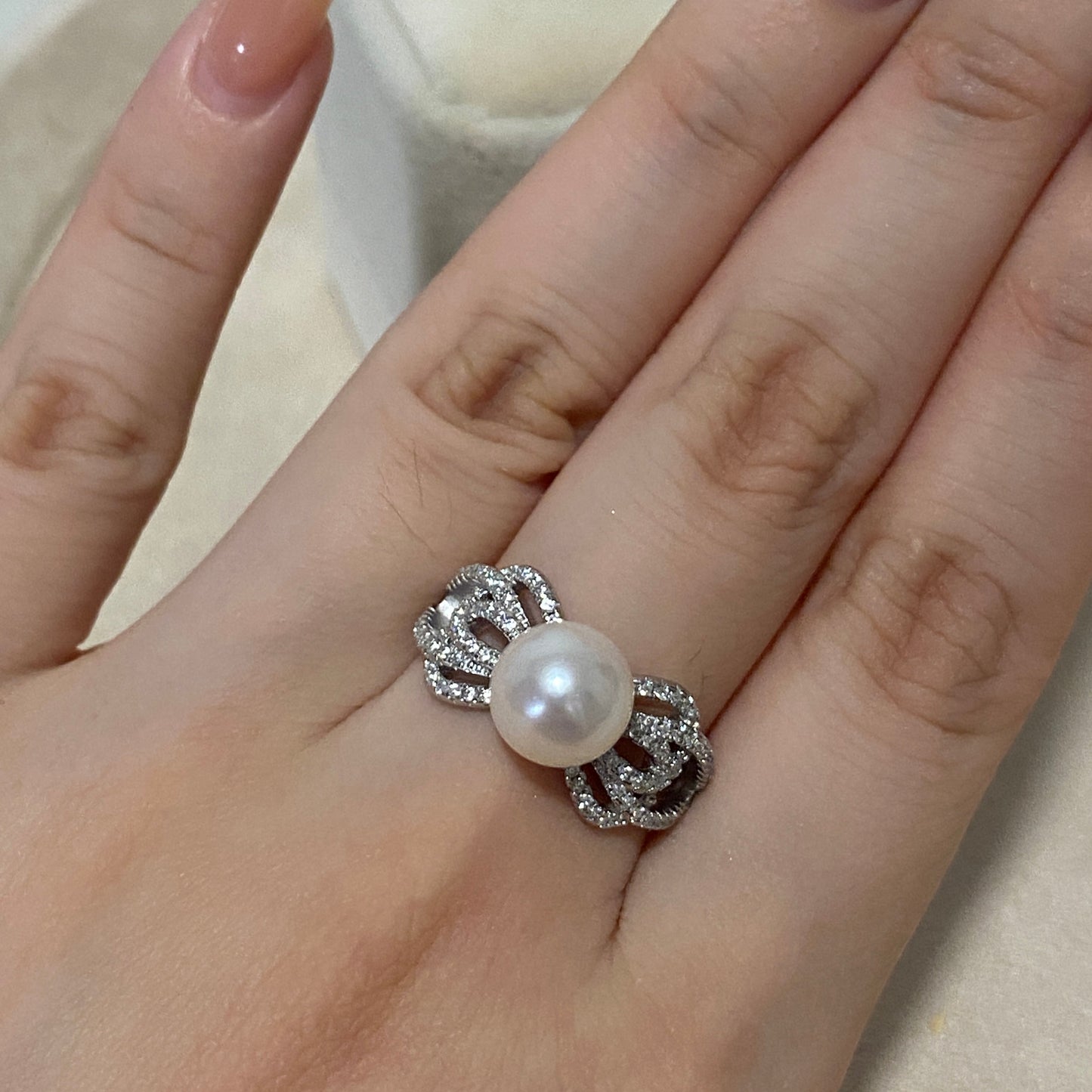 Bow Freshwater Pearl Ring FRS8500