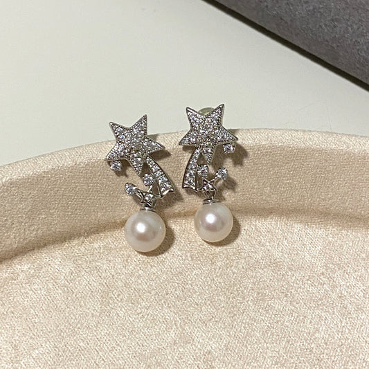 8mm Comet Freshwater Pearl Earrings