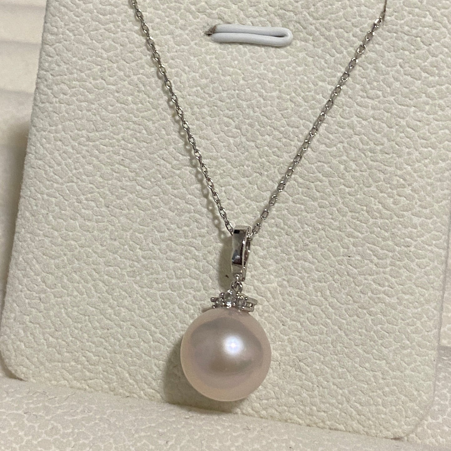 Eyelash-Style Freshwater Pearl Necklace FNS1202