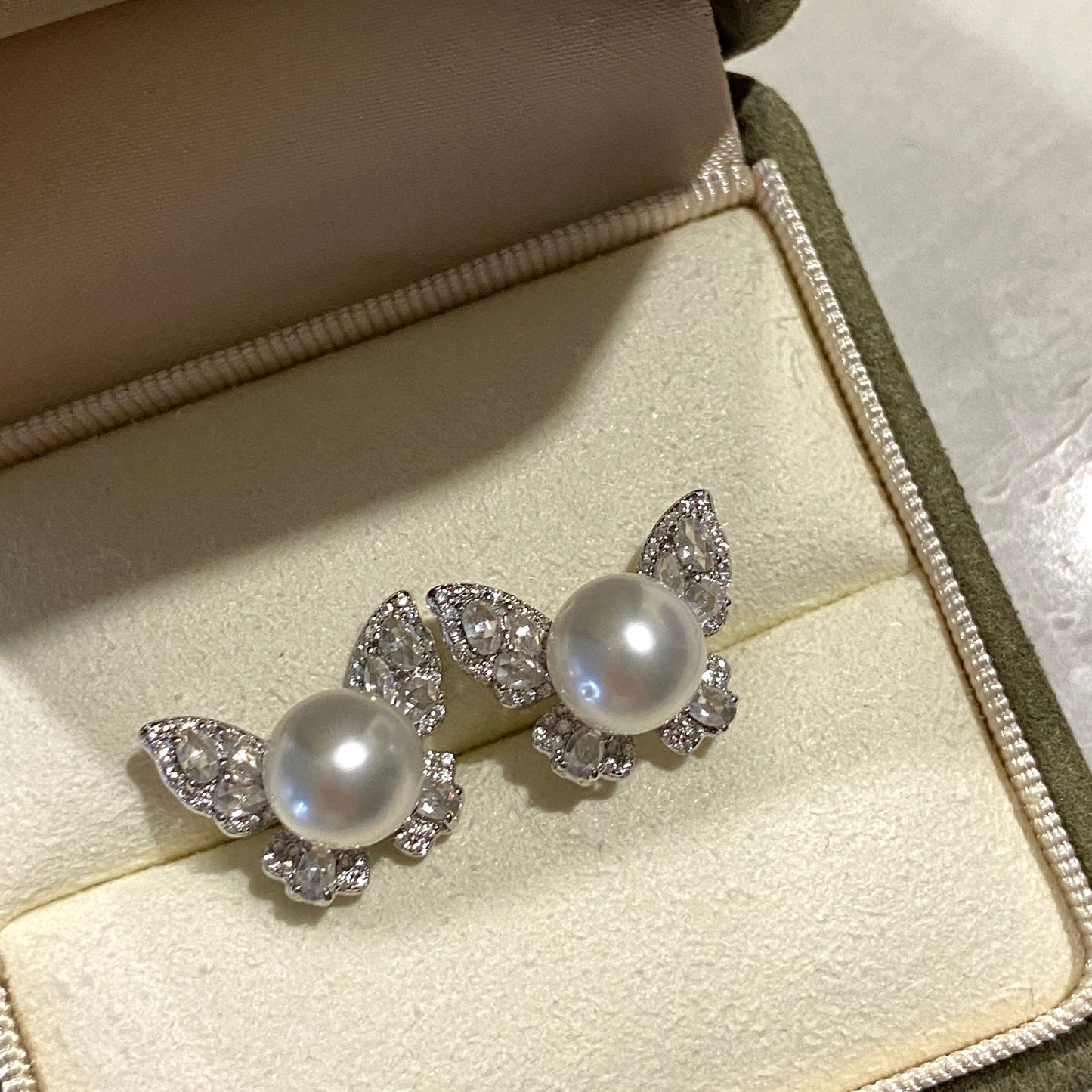 Little Butterfly Australian South Sea Pearl Earrings SES0850