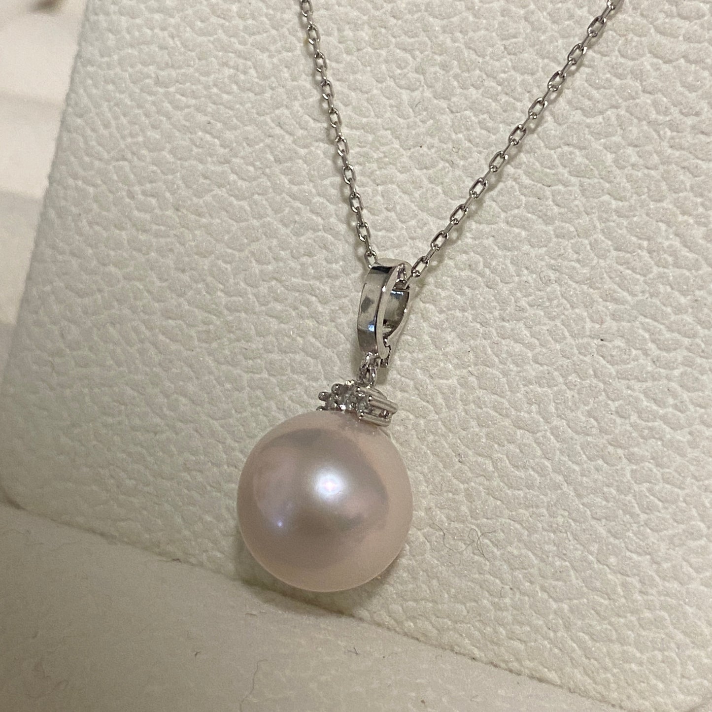 Eyelash-Style Freshwater Pearl Necklace FNS1202