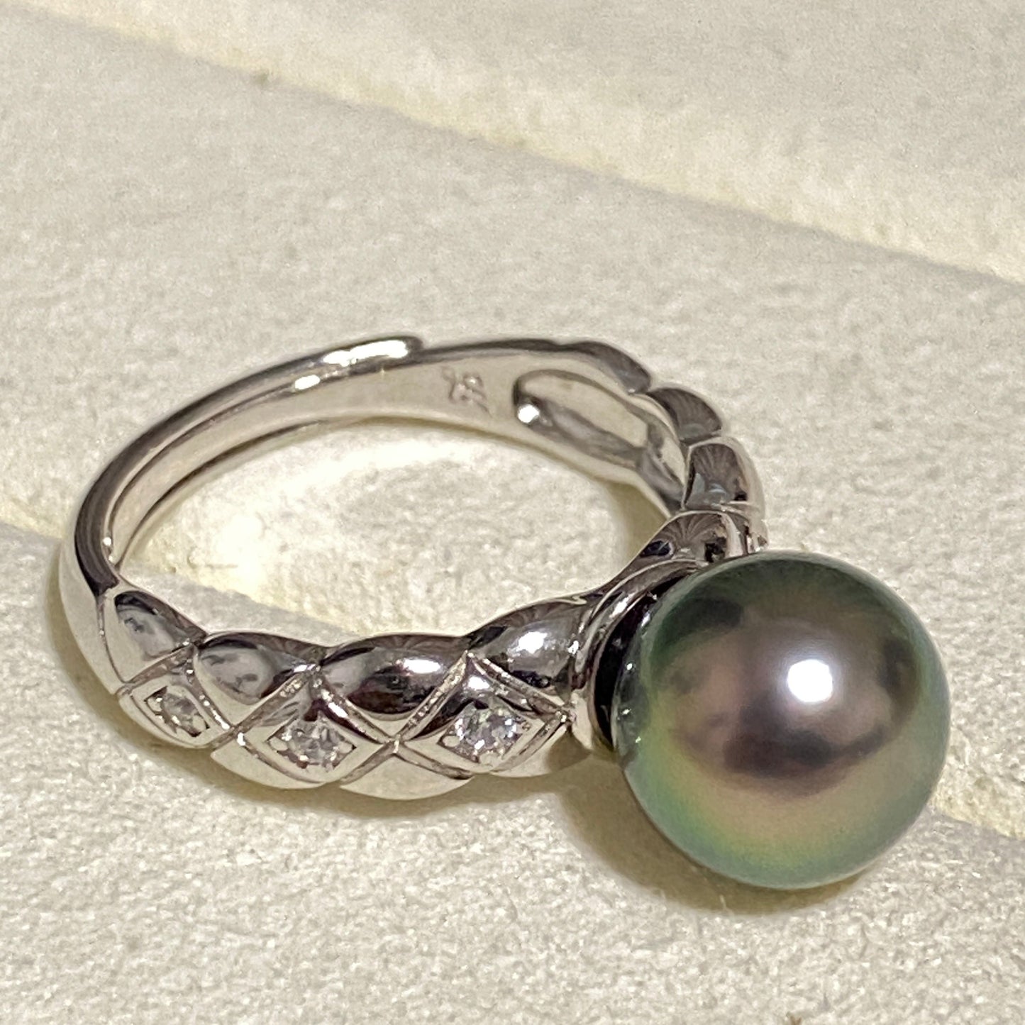 Classic Quilted Tahitian Pearl Ring TRS0900