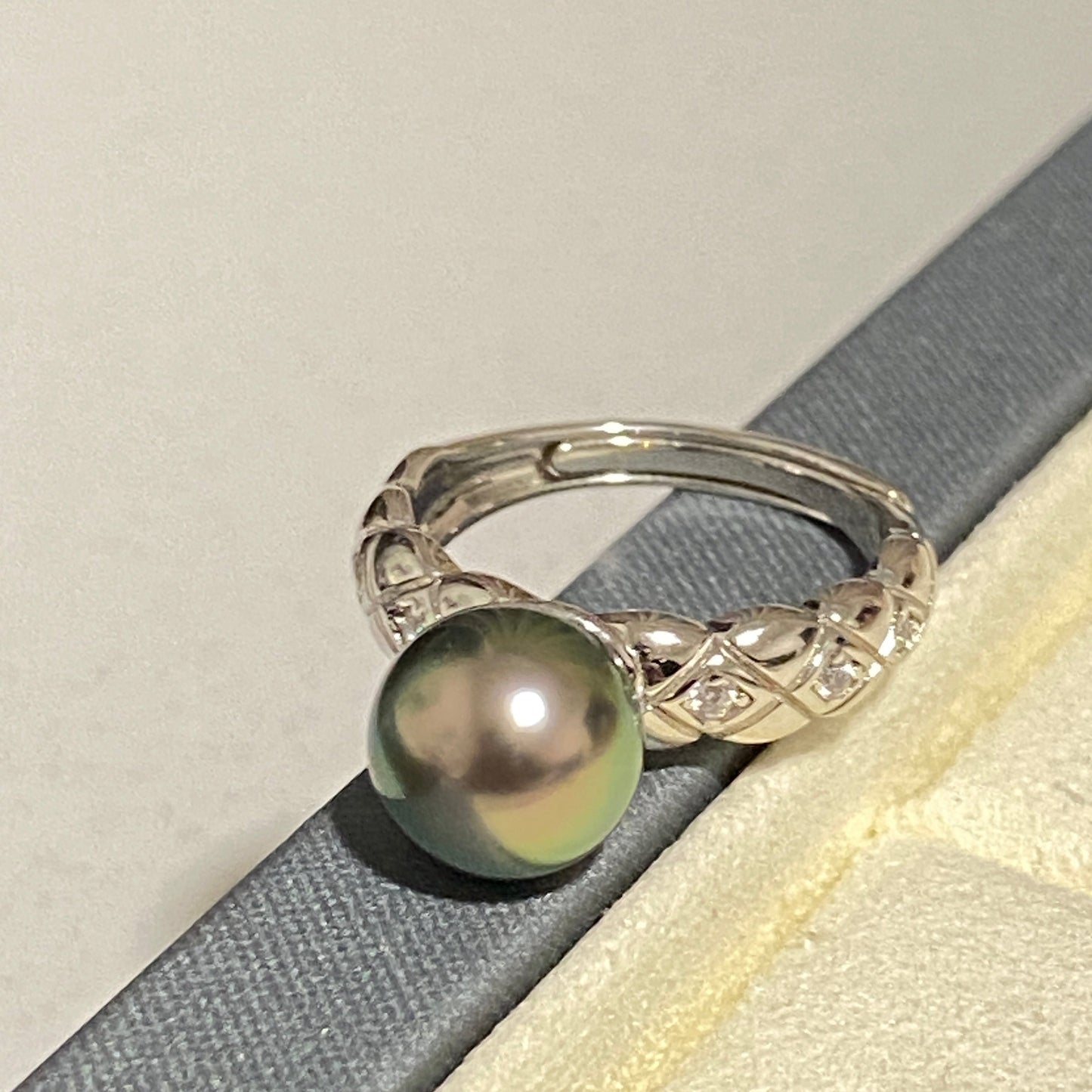Classic Quilted Tahitian Pearl Ring TRS0900
