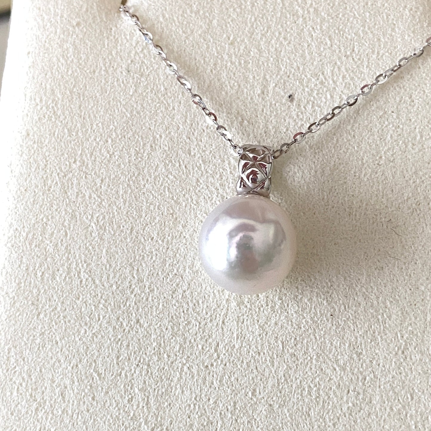 18K White Gold Diamond Pattern Australian South Sea Necklace PESN18KD1055