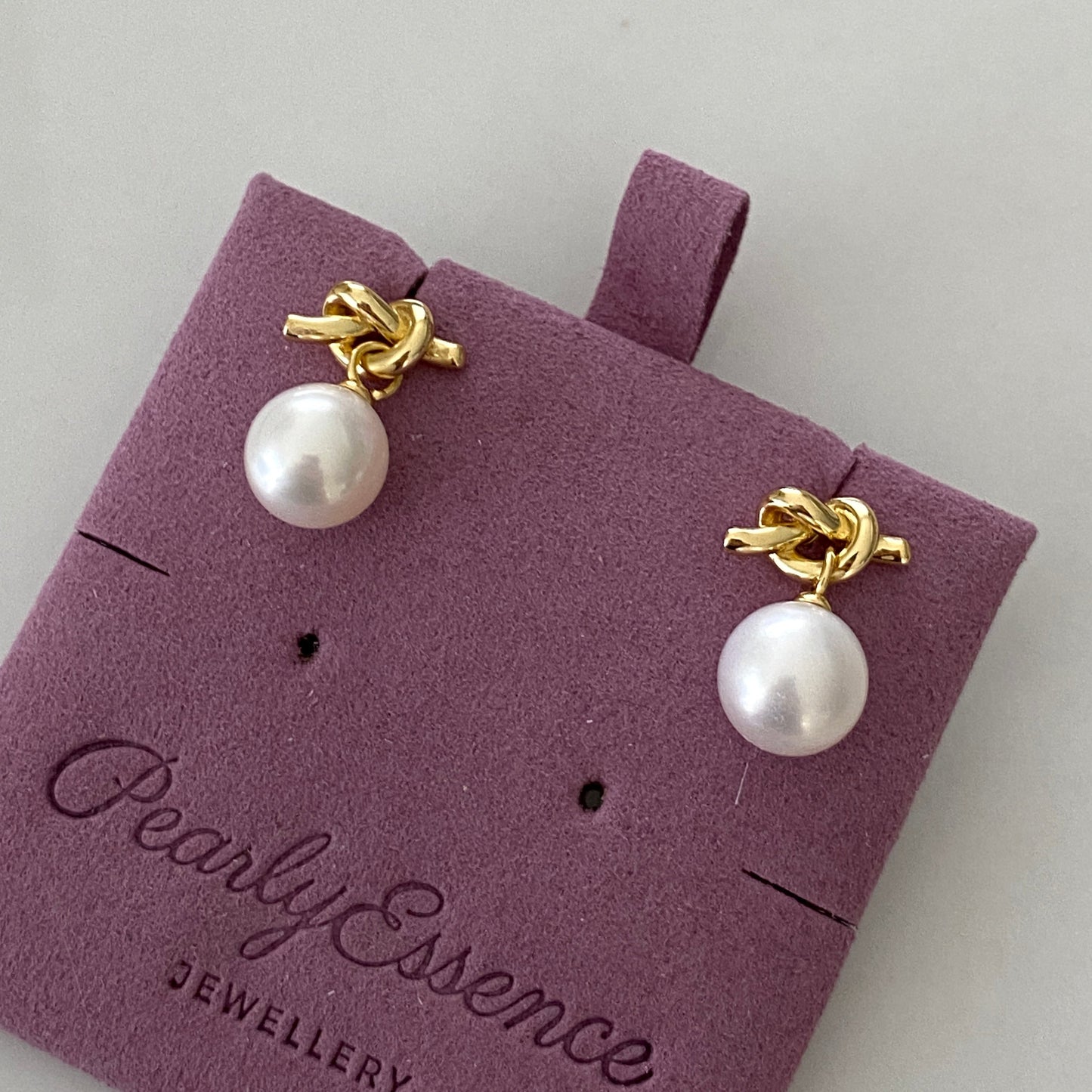(Pre-order) Gold Bow Freshwater Pearl Earrings FESG1000
