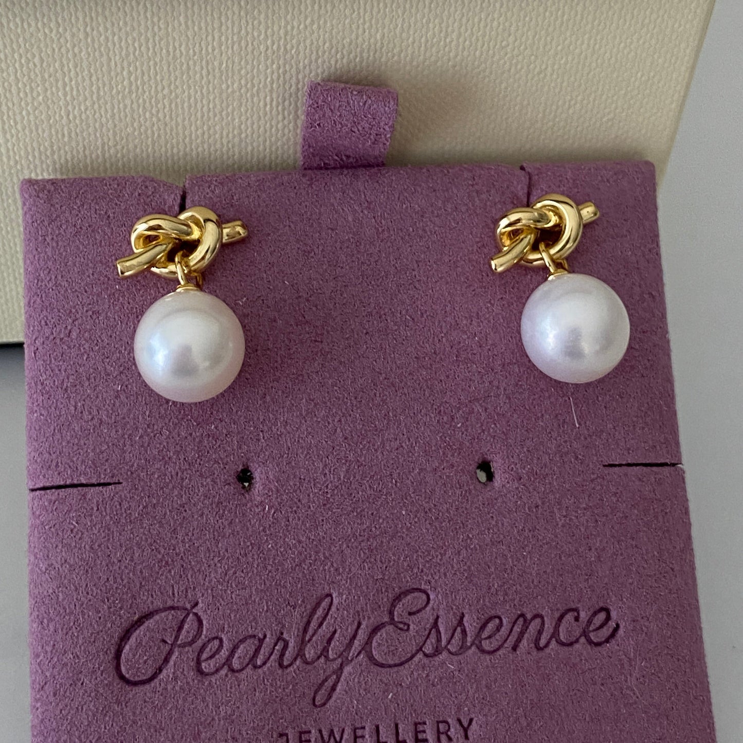 (Pre-order) Gold Bow Freshwater Pearl Earrings FESG1000