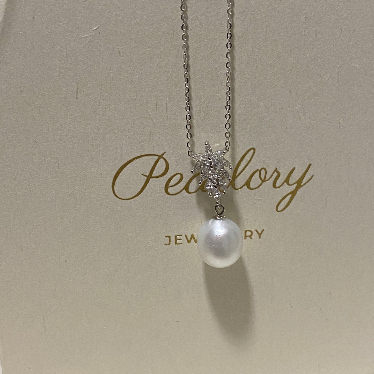 Coconut Leaf South Sea Pearl Necklace SNS1021