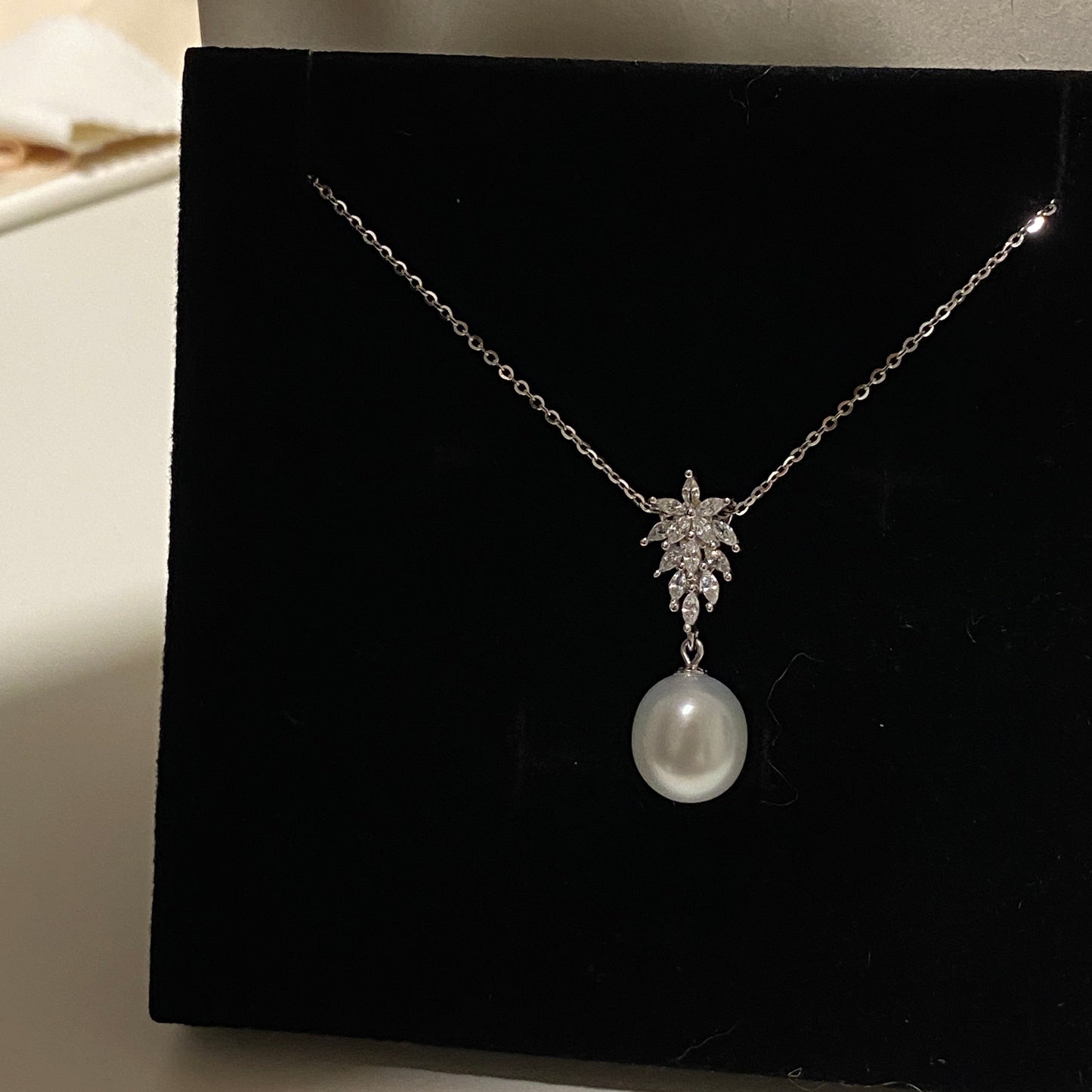 Coconut Leaf South Sea Pearl Necklace SNS1021