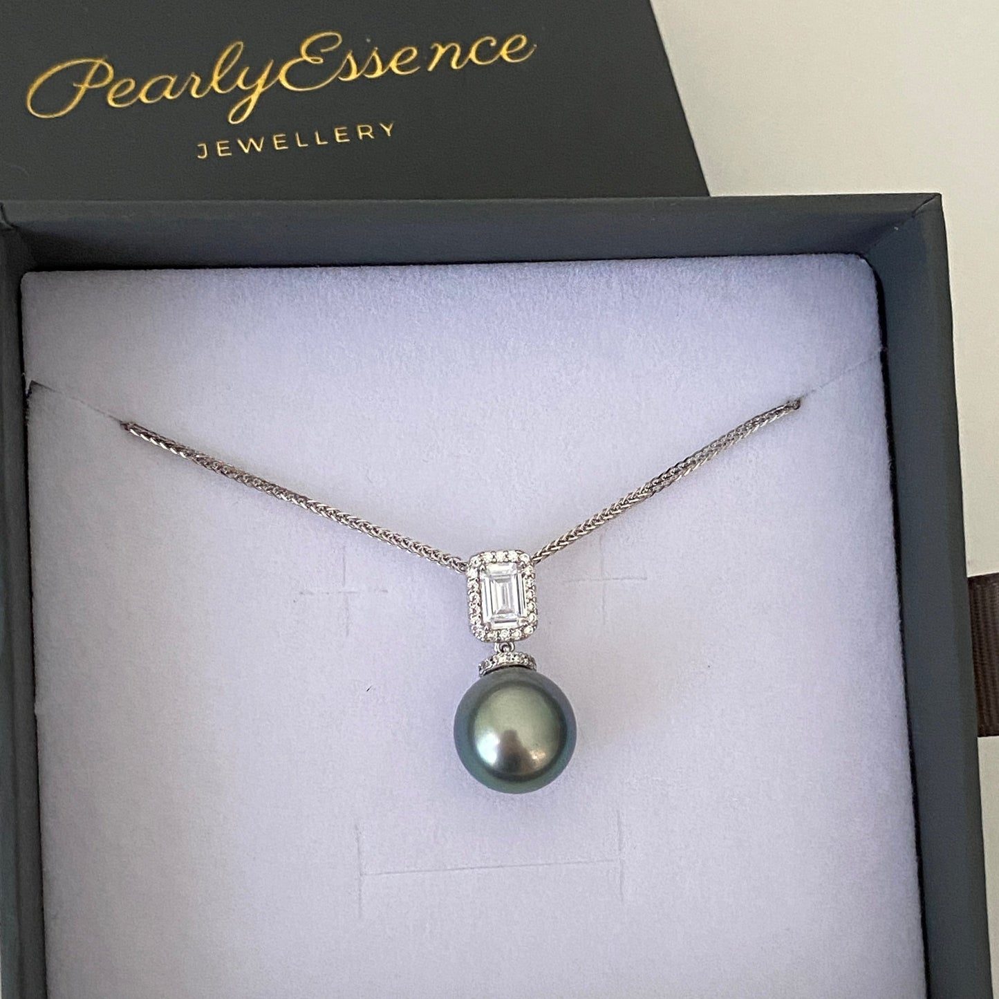 (Pre-order) Sugar Cube Style Tahitian Pearl Necklace TNSZ1112