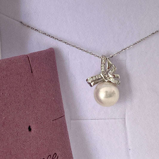 Bowknot Style Freshwater Pearl Necklace FNS1080