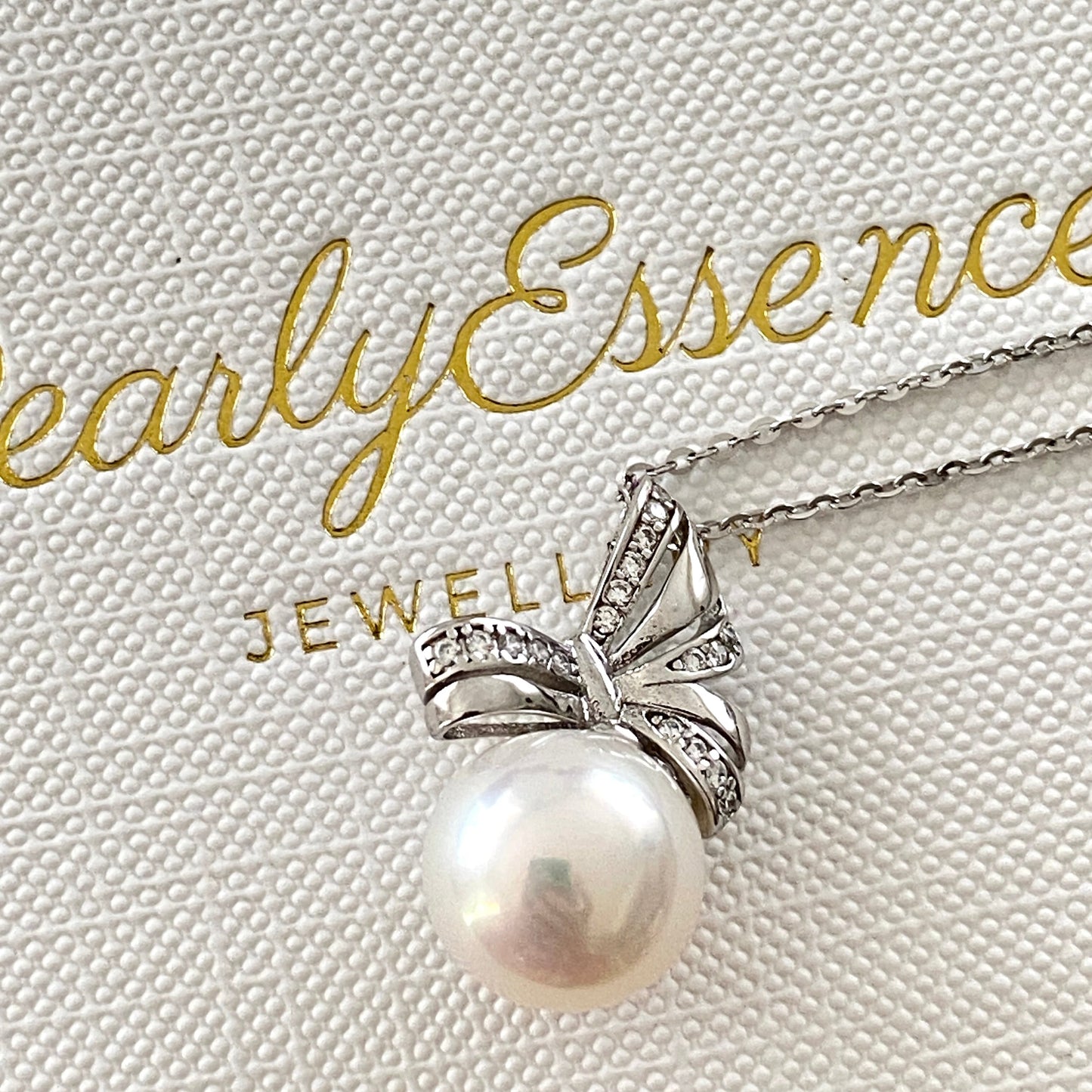 Bowknot Style Freshwater Pearl Necklace FNS1080