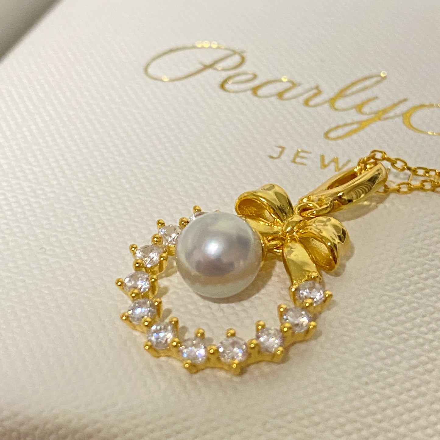 (Pre-order) Bow Wreath Akoya Gray Pearl Necklace